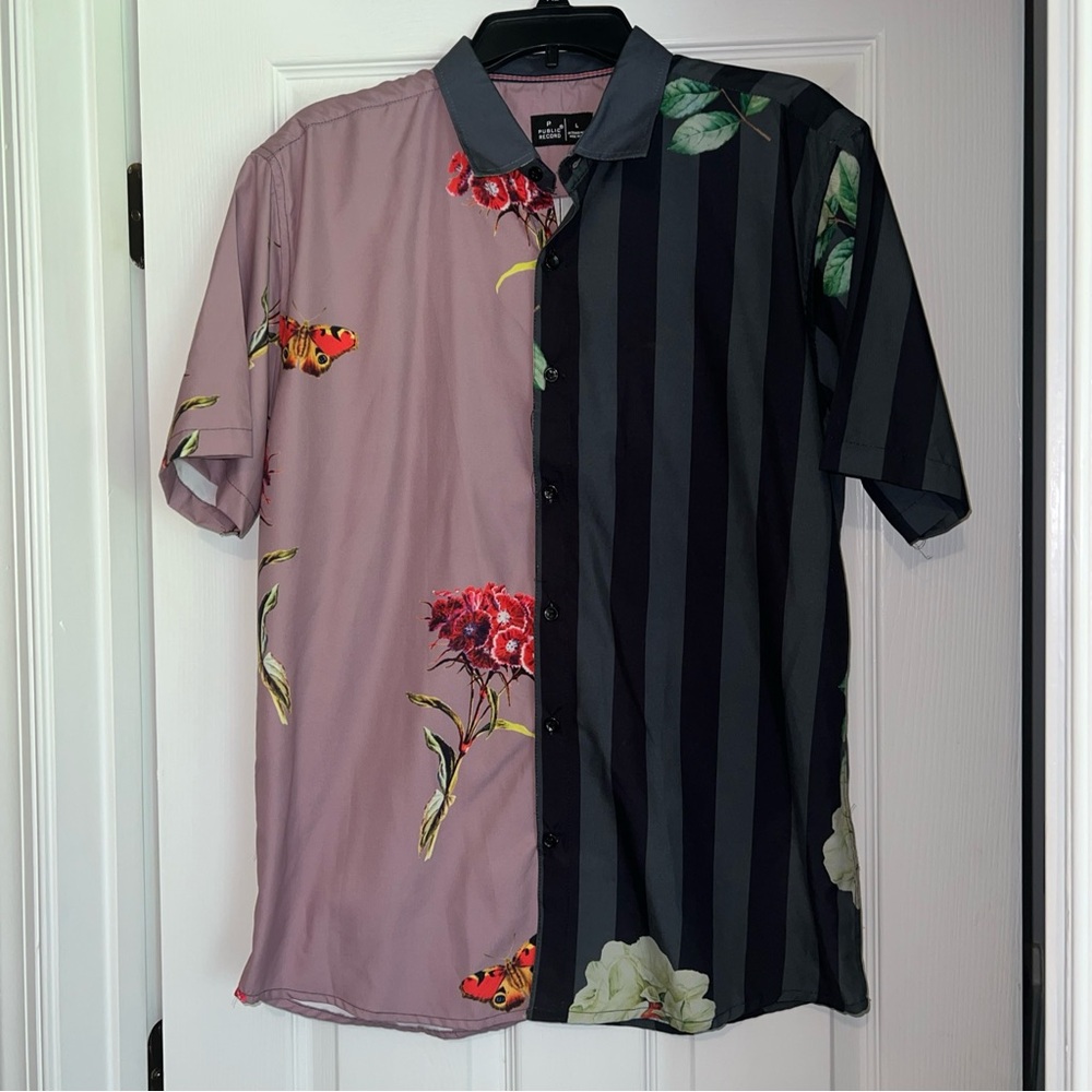 Slick Public Record Large Men’s Button Down Short Sleeve Shirt